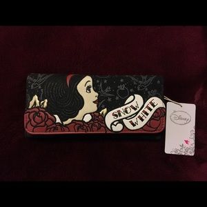 Snow White Disney Loungefly Wallet